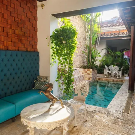 Hotel Boutique Santo Toribio 4*